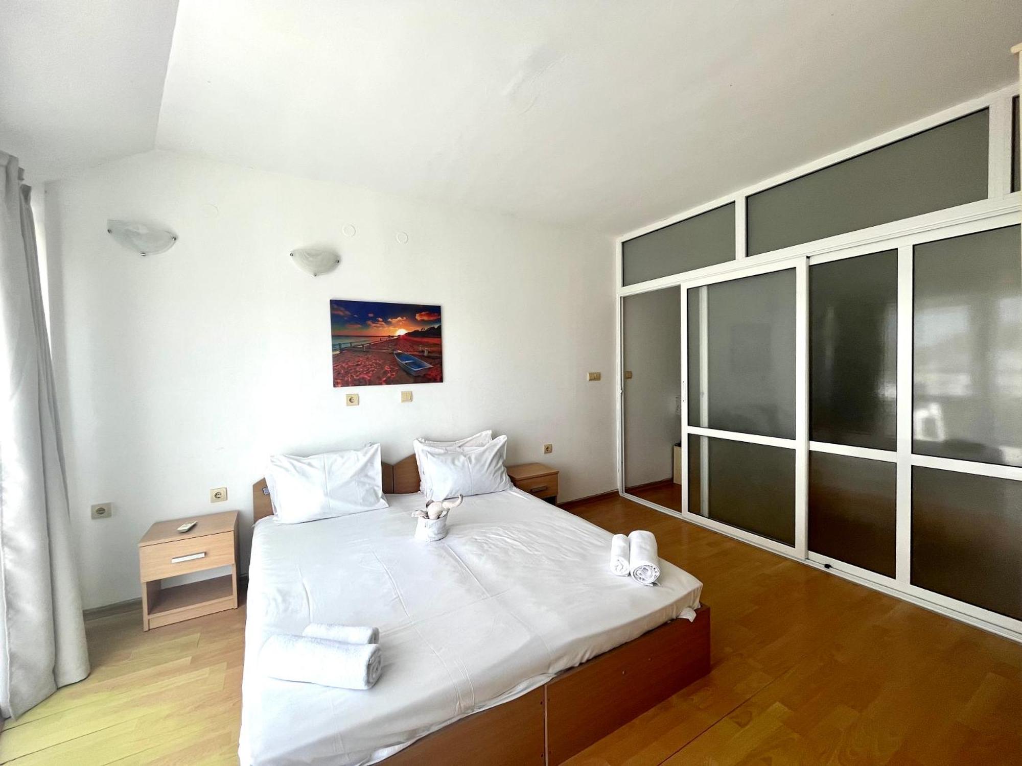 Апартамент Съни Хаус - Sunny House Apartment ビャラ エクステリア 写真